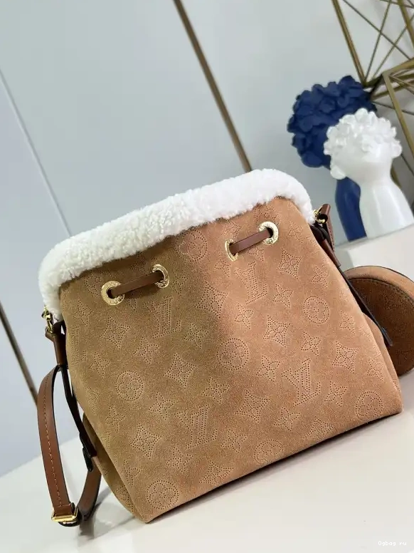 BELLA LOUIS VUITTON 0427